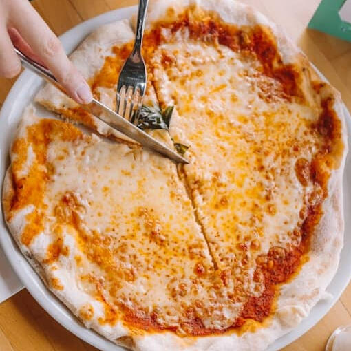 cheese pizza